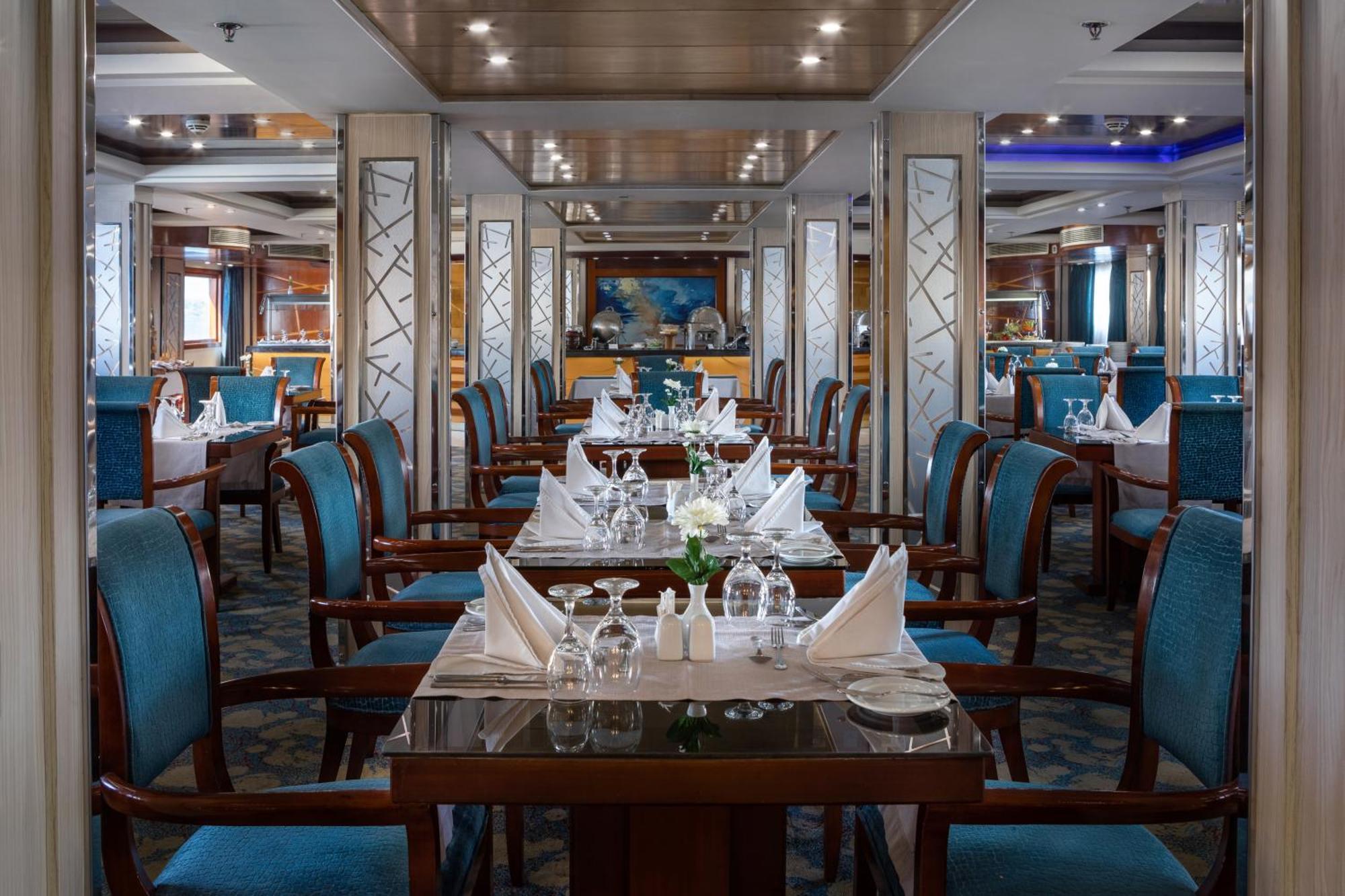 M/S Esmeralda Nile Cruise - 4 Or 7 Nights From Luxor Each Monday And 03 Nights From Aswan Each Friday Eksteriør billede