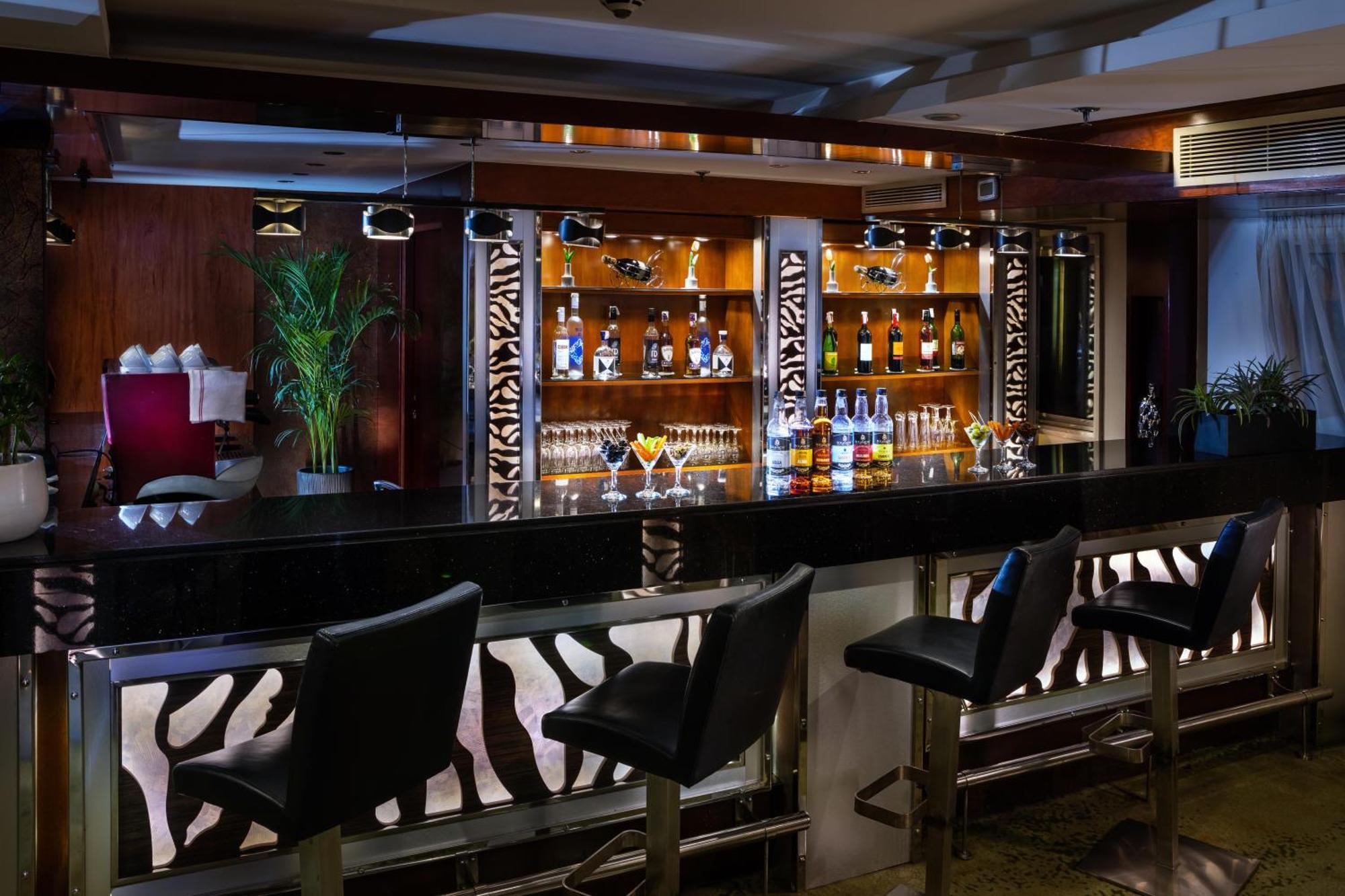 M/S Esmeralda Nile Cruise - 4 Or 7 Nights From Luxor Each Monday And 03 Nights From Aswan Each Friday Eksteriør billede
